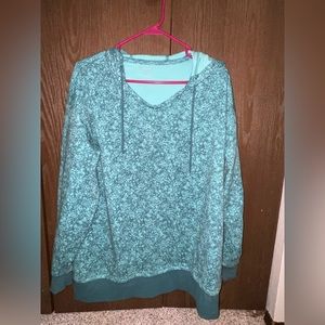 Athleta v-neck hooded long sleeve shirt - size medium